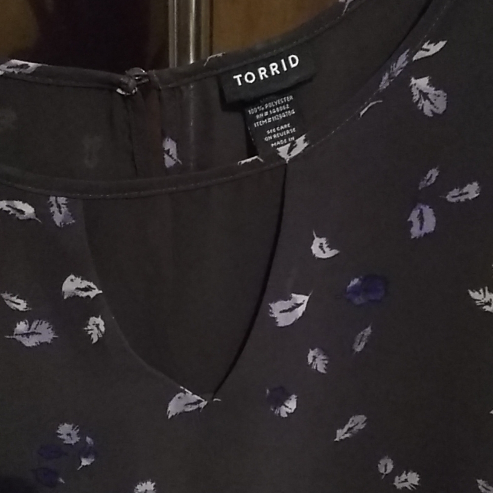 Torrid size 4 blouse